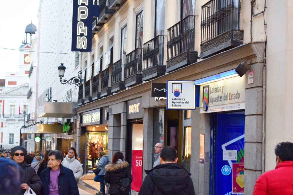 Administracion-239-Loteria-Preciados-El-Jorobado-de-la-suerte-2020-1
