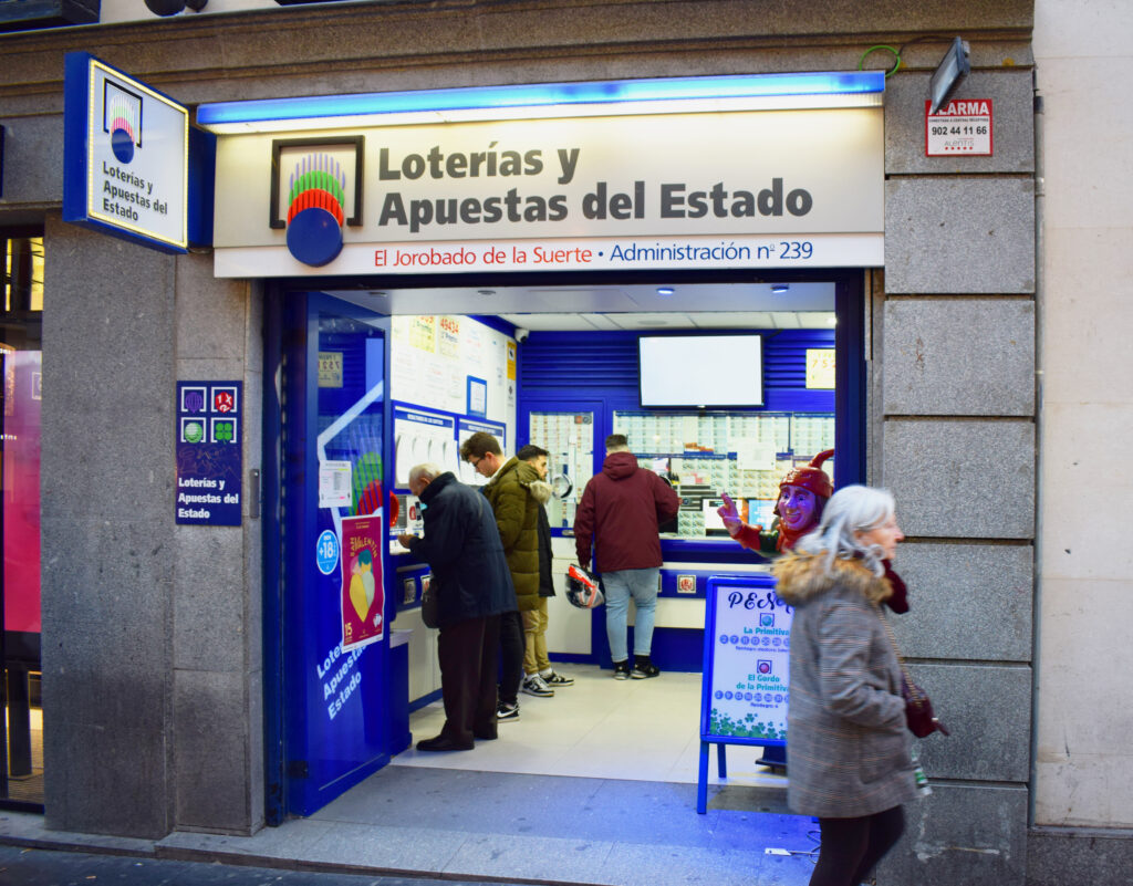 Administracion-239-Loteria-Preciados-El-Jorobado-de-la-suerte-2020-2